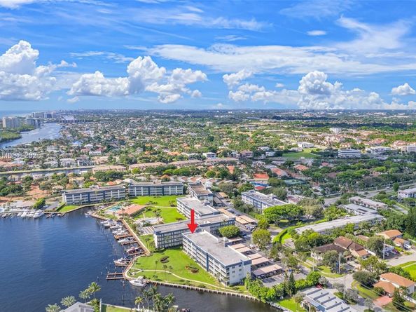 3301 Spanish Trl 207, Delray Beach FL 33483