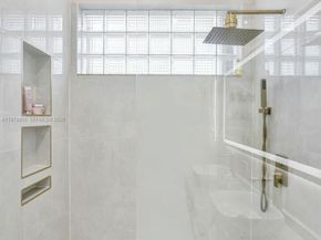 6928 NW 33rd St, Margate FL 33063