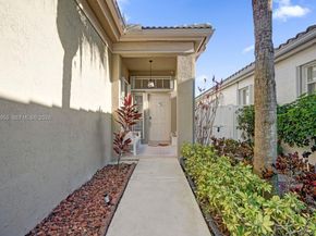 6928 NW 33rd St, Margate FL 33063