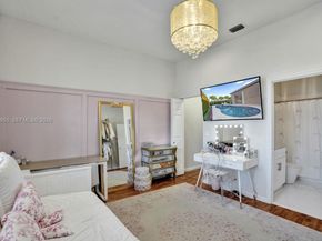 6928 NW 33rd St, Margate FL 33063