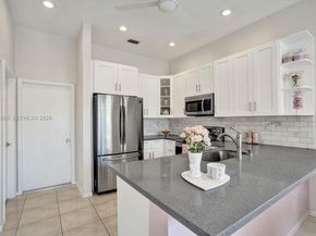 6928 NW 33rd St, Margate FL 33063