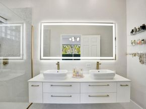 6928 NW 33rd St, Margate FL 33063