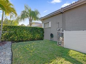 6928 NW 33rd St, Margate FL 33063