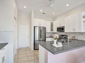 6928 NW 33rd St, Margate FL 33063