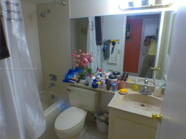 430 NW 214th St 101, Miami Gardens FL 33169