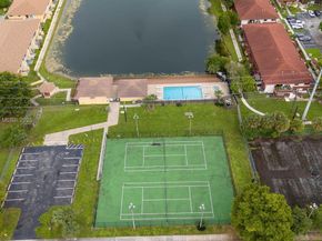 430 NW 214th St 101, Miami Gardens FL 33169