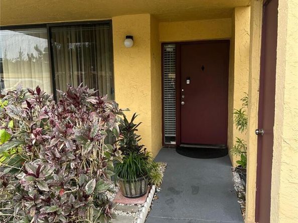 430 NW 214th St 101, Miami Gardens FL 33169