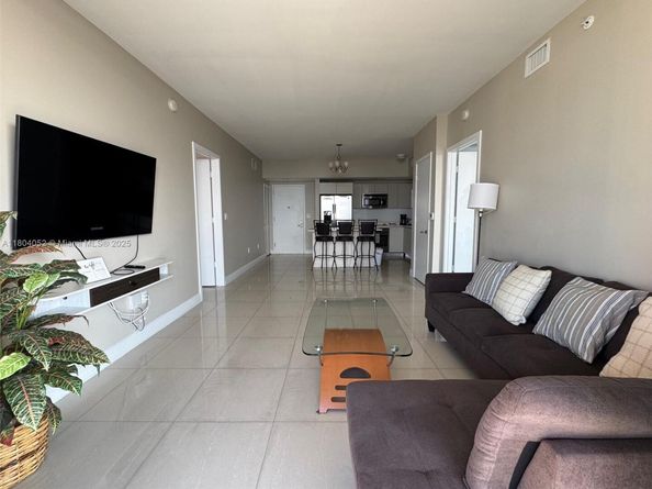 2600 E Hallandale Beach Blvd T3210, Hallandale Beach FL 33009