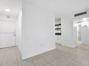 2465 SW 18th Ave 3106, Miami FL 33145