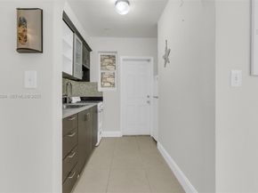 503 75th St 7504, Miami Beach FL 33141