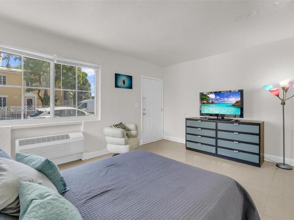 503 75th St 7504, Miami Beach FL 33141