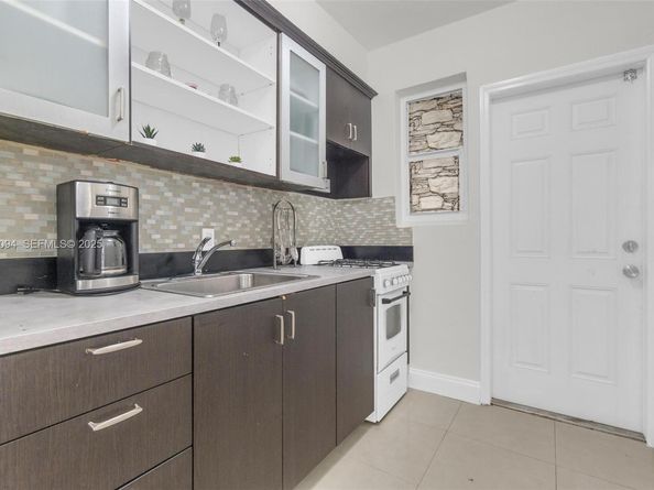 503 75th St 7504, Miami Beach FL 33141