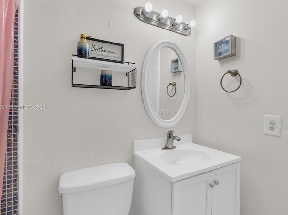 503 75th St 7504, Miami Beach FL 33141