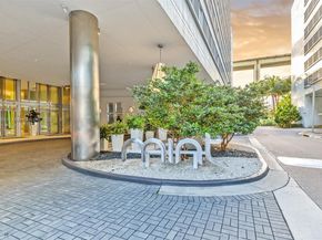 92 SW 3rd St 4510, Miami FL 33130