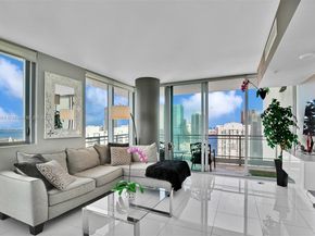 92 SW 3rd St 4510, Miami FL 33130