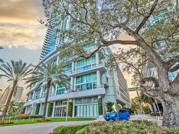 92 SW 3rd St 4510, Miami FL 33130