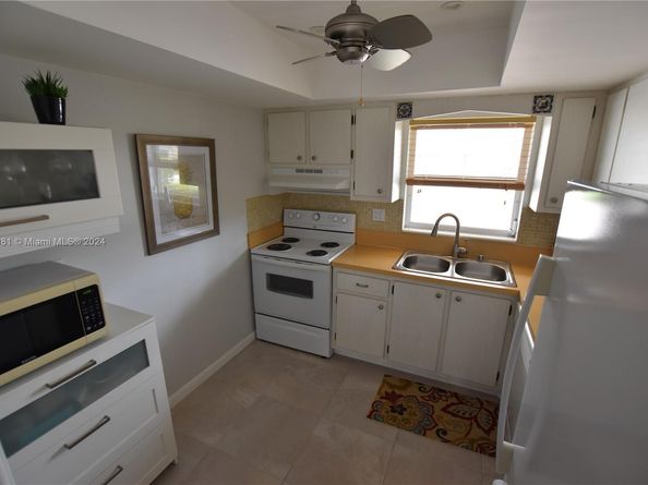 2688 E Dudley Dr H, West Palm Beach FL 33415