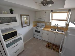 2688 E Dudley Dr H, West Palm Beach FL 33415