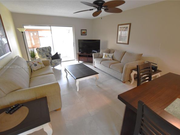 2688 E Dudley Dr H, West Palm Beach FL 33415