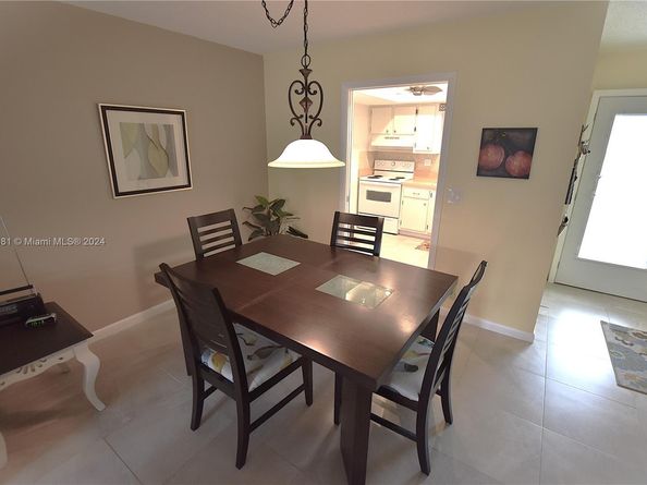 2688 E Dudley Dr H, West Palm Beach FL 33415