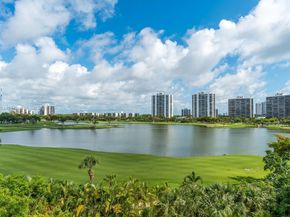 19900 E Country Club Dr TS14, Aventura FL 33180