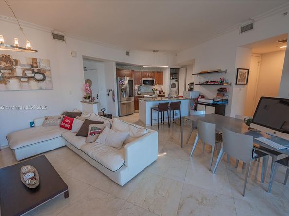 19900 E Country Club Dr TS14, Aventura FL 33180