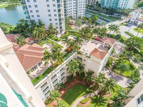 19900 E Country Club Dr TS14, Aventura FL 33180