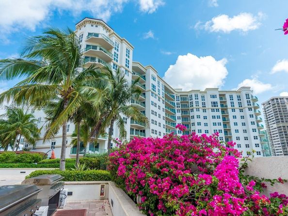 19900 E Country Club Dr TS14, Aventura FL 33180