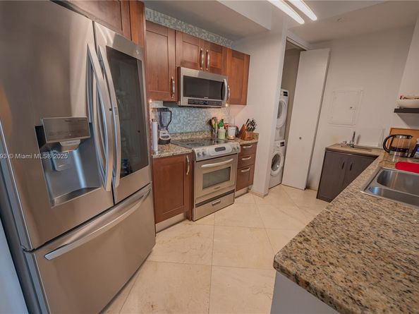 19900 E Country Club Dr TS14, Aventura FL 33180