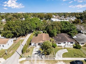 1243 NW 42nd St, Miami FL 33142