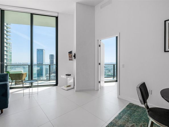 501 NE 31st St 4007, Miami FL 33137