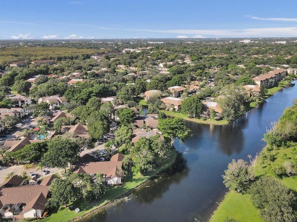 2541 N Carambola Cir N 1832, Coconut Creek FL 33066