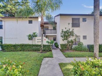 2541 N Carambola Cir N