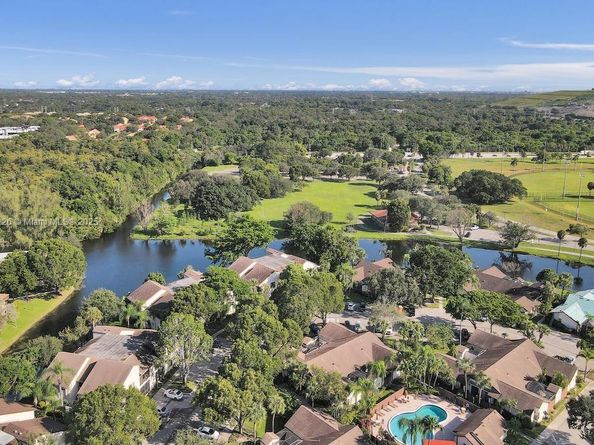 2541 N Carambola Cir N 1832, Coconut Creek FL 33066