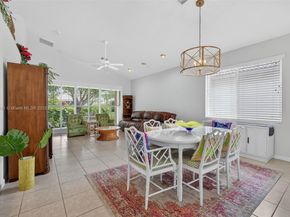 9633 Sandpiper Ln, West Palm Beach FL 33411