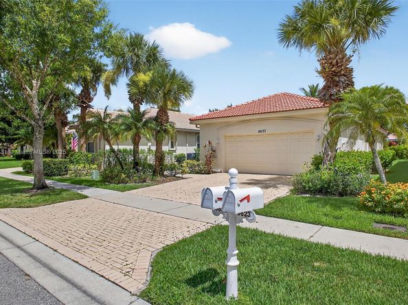 9633 Sandpiper Ln, West Palm Beach FL 33411