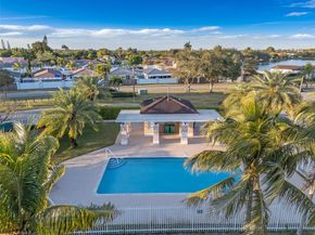 17501 SW 140th Ct, Miami FL 33177