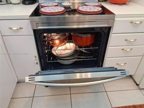 8841 NW Sunrise Lakes Blvd 112, Sunrise FL 33322