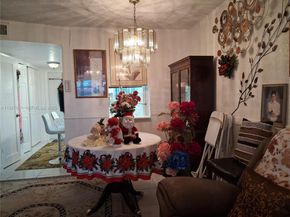 8841 NW Sunrise Lakes Blvd 112, Sunrise FL 33322