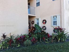 8841 NW Sunrise Lakes Blvd 112, Sunrise FL 33322