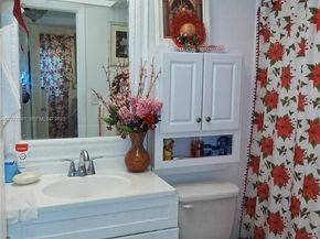 8841 NW Sunrise Lakes Blvd 112, Sunrise FL 33322