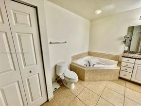 3001 NE 185th St 514, Aventura FL 33180