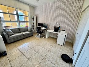 3001 NE 185th St 514, Aventura FL 33180