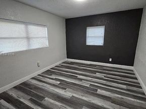 521 E Evanston Cir, Fort Lauderdale FL 33312