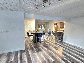 521 E Evanston Cir, Fort Lauderdale FL 33312