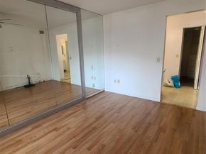 3564 Magellan Cir 2111, Aventura FL 33180