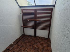 3564 Magellan Cir 2111, Aventura FL 33180