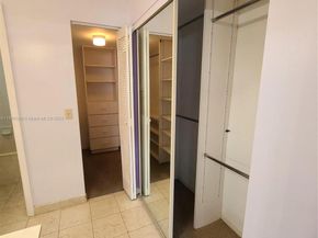 3564 Magellan Cir 2111, Aventura FL 33180
