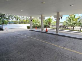 2500 Parkview Dr 2317, Hallandale Beach FL 33009