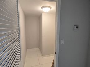 2500 Parkview Dr 2317, Hallandale Beach FL 33009